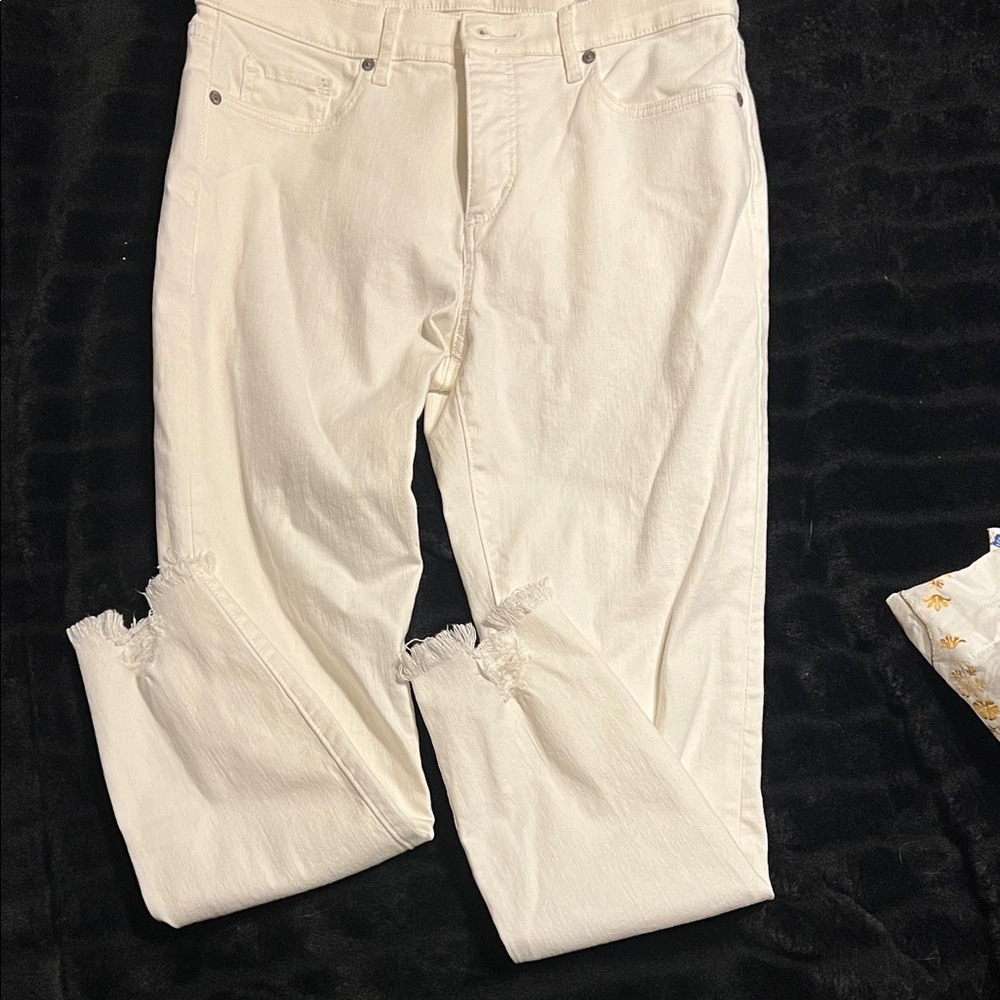 LOFT Cream Ankle Cropped Jeans